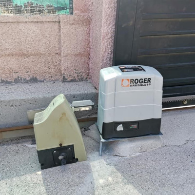 Motor cổng lùa tự động Roger Italia KITG30 