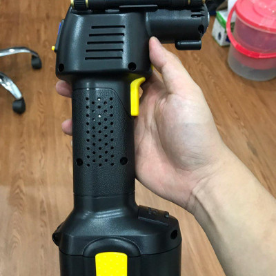 MÁY BƠM HƠI TỰ ĐỘNG THÔNG MINH DÙNG PIN BE-1688 