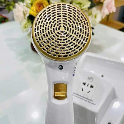 Máy sấy tóc treo tường Koreno Thái Lan KN-518 công suất 1800W - Hàng chính hãng