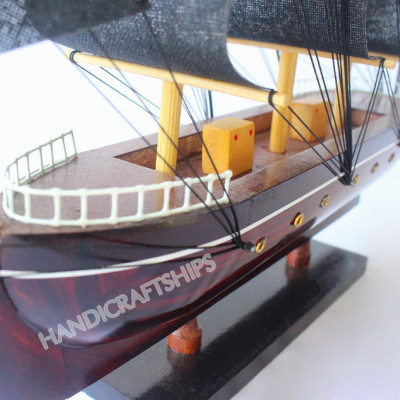 (Đã lắp ráp)Thuyền buồm PHONG THỦY 30cm màu đen - hỗ trợ ship