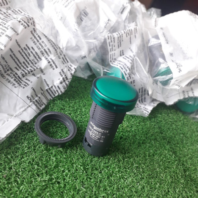 | CHÍNH HÃNG | Đèn báo màu xanh XA2EVM3LC - 220V ac cho tủ điện