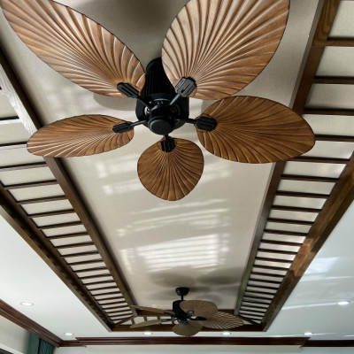 Quạt trần có đèn trang trí cánh lá, đẹp và sang trọng, rất mát kèm điều khiển từ xa