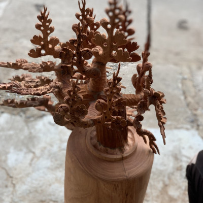 1 bình hoa mai lan dáng huyền phong thủy cầu tài lộc bằng gỗ hương kt 98×55×50cm 