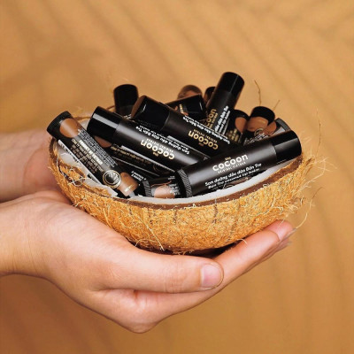 Son Dưỡng Dầu Dừa Cocoon Ben Tre Coconut Lip Balm With Shea Butter & Vitamin E 5g