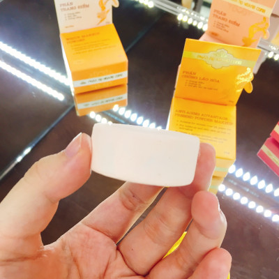 Phấn chống lão hóa mới màu da Phấn Nụ Hoàng Cung