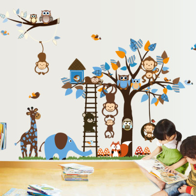 Decal dán tường Vườn thú xanh dương AmyShop DB042 ( 95 x 186 cm)