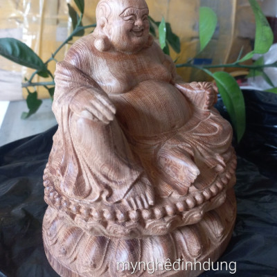 Tượng phật di lặc ngồi đài sen bằng gỗ ngọc am thơm nức kt 15×14×12cm 