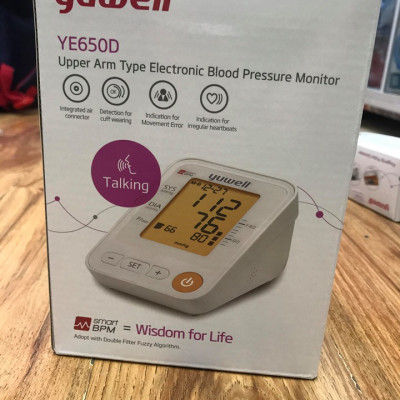 Máy đo huyết áp bắp tay Yuwell YE650D đọc kết quả bằng giọng nói