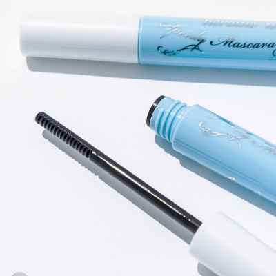 Bản Mini Mascara Tẩy Trang Dành Cho Mi Kissme Heroine Make Speedy Mascara Remover 4 mL