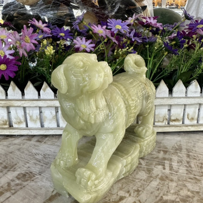 Tượng con chó giáp tuổi tuất phong thủy đá ngọc Onyx đặt bàn làm việc - Cao 20 cm