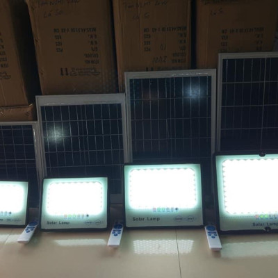 Đèn Năng Lượng Mặt Trời Solar Lamp 300W- Đèn Chống Lóa 300W  | Sản phẩm sử dụng 100% năng lượng mặt trời, có điều khiển