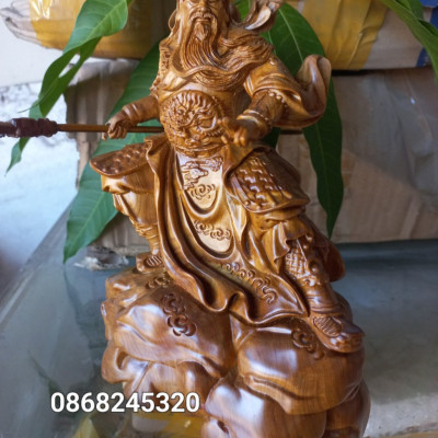 Tượng quan công múa võ khắc siêu nét bằng gỗ bách xanh thơm nức kt cao 20×15×8cm 