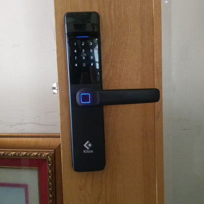 Khóa cửa vân tay Kitos KT-G300