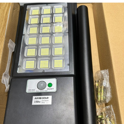 ĐÈN ĐƯỜNG NĂNG LƯỢNG MẶT TRỜI 150W 88877 AKKO STAR  - HÀNG CHÍNH HÃNG