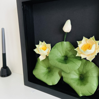 Tranh hoa giấy handmade trang trí cao cấp HOA SEN TRẮNG 25x25 - Maypaperflower Hoa giấy nghệ thuật