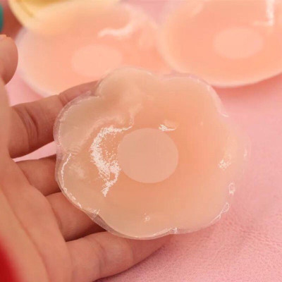 Hộp 4 Cặp Dán Ngực Cực Chắc Sử Dụng Nhiều Lần