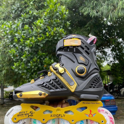 Giày patin người lớn bánh phát sáng