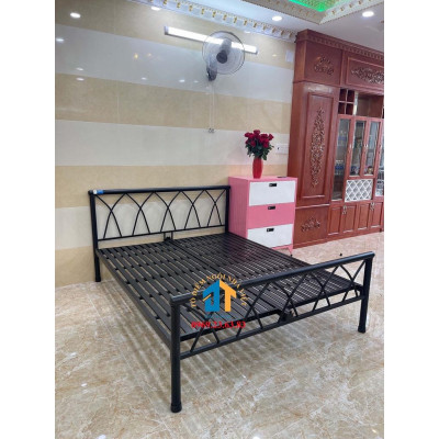 Giường sắt mỹ nghệ giá rẻ nhiều size từ 1m đến 1m8