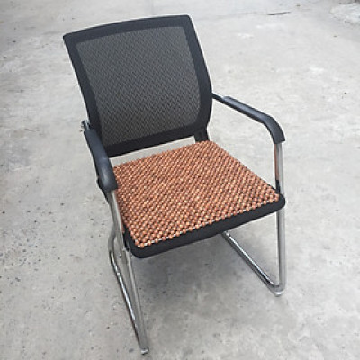 Lót ghế văn phòng hạt gỗ Hương - Kích thước 45cm x 45cm ( hình thật )