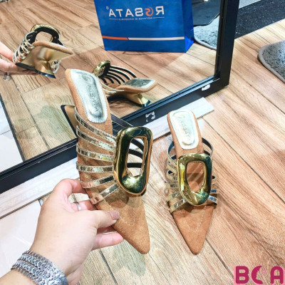 [SANG TRỌNG - CÁ TÍNH]  Sandal Nữ Đẹp Với Đế Xuồng Cao 5 Phân RO738 ROSATA Da Nhung Êm Ai, Quai Bóng Nổi Bậc