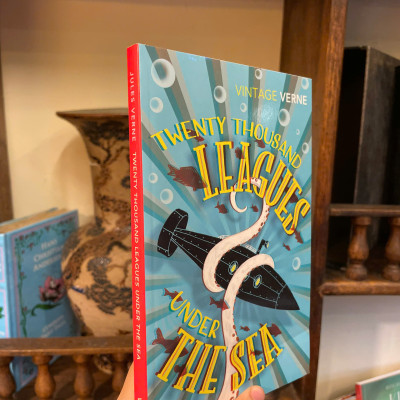 Sách - Twenty Thousand Leagues Under The Sea by Jules Verne/ Tiểu thuyết tiếng Anh/ Fiction