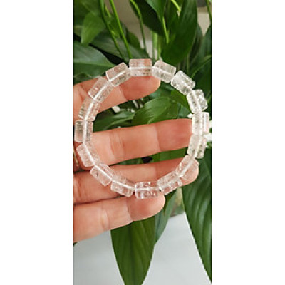 Vòng tay đá thạch anh trắng trong khúc mới đẹp size hạt 8mm x dài 11mm Chất liệu đá thạch anh trắng tự nhiên Rất hợp nữ mệnh kim mệnh Thủy các anh nam thích đeo vòng tay hạt size nhỏ thì đây ạ 