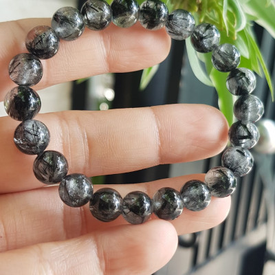 Vòng tay thạch anh tóc đen tự nhiên nữ size hạt 8mm màu đen trắng bóng đẹp hợp mệnh thủy mệnh Mộc đeo đẹp may mắn hợp mệnh tuổi tốt sức khỏe công việc  ạ