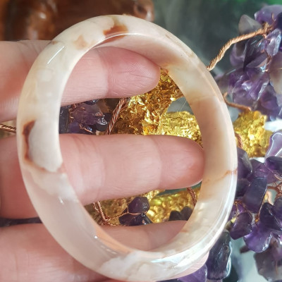 Vòng đeo tay Nữ Bản Hẹ Đá Mã Não Hoa Rau Câu Vòng tay Ni 53mm x Cao 10mm x dầy 7mm bóng đẹp Nữ 50kg - 53kg  đeo xinh màu hoa nhẹ nhàng rất xinh xắn ạ