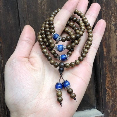 Vòng Tay Trầm Hương phối Đá Xanh Kyanite cùng charm bạc thái - bình an, may mắn, tài lộc