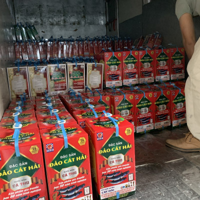 Nước Mắm Cá Thu truyền thống 29 độ đạm,Hộp 4 chai, dung tích 650ml/chai