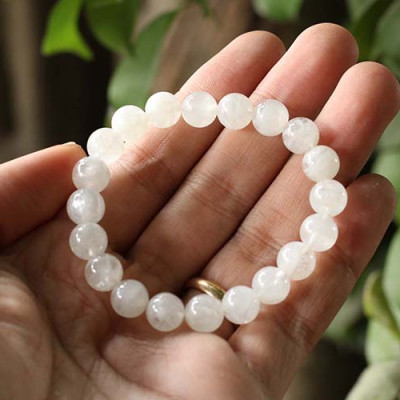 Vòng Thạch Anh Ưu Linh Trắng Malaysia 9mm Ngọc Quý Gemstones VT114