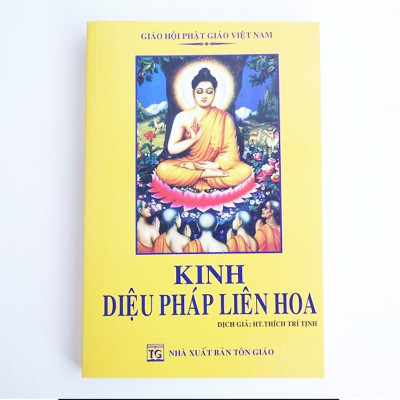 Sách - Combo 2 Quyển Kinh: Kinh Địa Tạng Bồ Tát Bổn Nguyện Trọn Bộ + Kinh Diệu Pháp Liên Hoa - Bìa Mềm - Chính Thông Book
