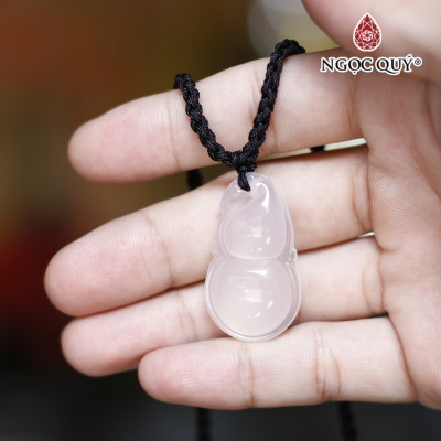 Mặt dây chuyền  hồ lô đá mã não trắng mệnh thủy, kim - Ngọc Quý Gemstones