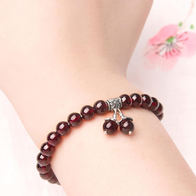 Vòng tay đá Garnet phối hạt đôi treo mệnh hỏa, thổ - Ngọc Quý Gemstones