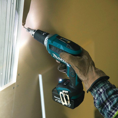 MÁY VẶN VÍT DÙNG PIN 18V 490W (KHÔNG KÈM PIN VÀ ĐẾ SẠC) MAKITA DFS452Z - HÀNG CHÍNH HÃNG