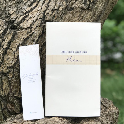 Sách - Vẫn Là Mùa Hạ Nhưng Không Còn Chúng Ta (Kèm Bookmark) 