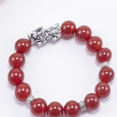 Vòng Tay Phong Thủy Đá Mã Não Đỏ Phối Charm Tỳ Hưu Bạc (10mm) Mệnh Hỏa, Thổ Ngọc Quý Gemstones