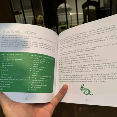 TƯ DUY NGƯỢC - Đảo Ngược Tư Duy Để Vượt Xa Sự Hài Lòng Của Khách Hàng – Andre A. Wiringa - Huỳnh Cao Yến Phương, Nguyễn Hướng Dương dịch – Thái Hà Books – NXB Công Thương