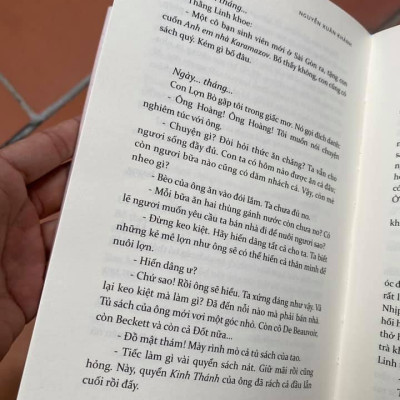 CHUYỆN NGÕ NGHÈO (Trư cuồng) - Bìa cứng