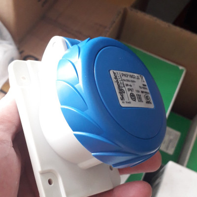 Ổ cắm công nghiệp PKF16G723 Schneider 3P | Chính hãng |