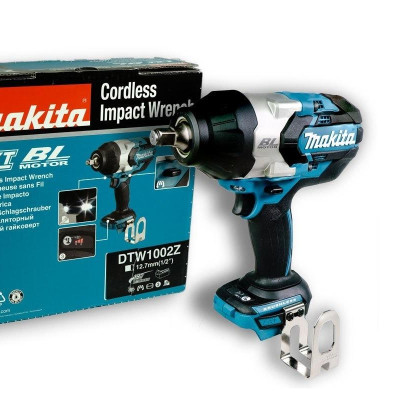MÁY SIẾT BULONG DÙNG PIN 18V MAKITA DTW1002Z (KHÔNG KÈM PIN VÀ SẠC) - HÀNG CHÍNH HÃNG