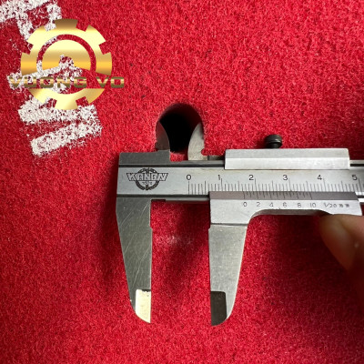 Bánh nỉ đỏ đánh bóng-nỉ đỏ đánh bóng inox kích thước 300x50x16mm #240 (Gía đã bao gồm VAT)