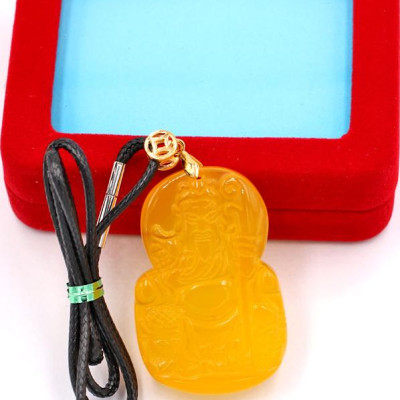 Dây chuyền mặt tượng Quan Công - mã não vàng ( 2.8cm x 4.8cm ) DEQCMNV1 - kèm hộp nhung