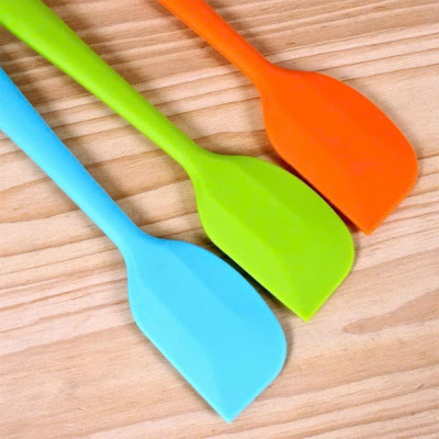 Phới Silicon Dẹt 21cm và 28cm Trộn Bột, Nấu Ăn Chịu Nhiệt Độ Cao - HÀNG CHÍNH HÃNG MINIIN