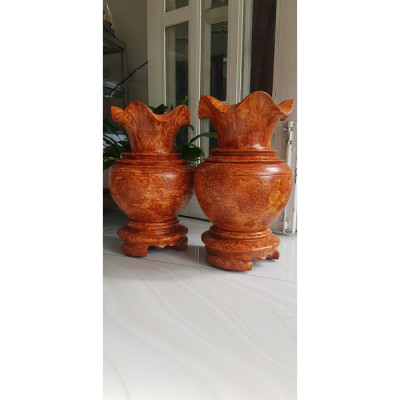 Cặp Bình củ tỏi bụng tròn đẹp gỗ nu gỗ hay gỗ gõ vẽ nu cao 42cm x đk bình 25cm x chân 20cm ý nghĩa cặp bình đem đến Bình An, phú quý tài Lộc trưng phòng khách nhà đẹp lắm 2 bên bàn thờ Thần Tài sáng đẹp sang luôn ạ