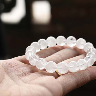Vòng Thạch Anh Ưu Linh Trắng Malaysia 10mm Ngọc Quý Gemstones VT113