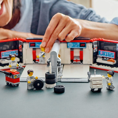 Đồ Chơi Lắp Ráp Gara F1 LEGO CITY 60444 (678 chi tiết)