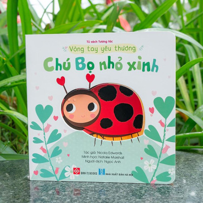 Vòng tay yêu thương