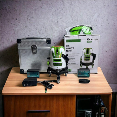 MÁY CÂN BẰNG LASER 5 TIA XANH AKUZA AK911 - HÀNG CHÍNH HÃNG