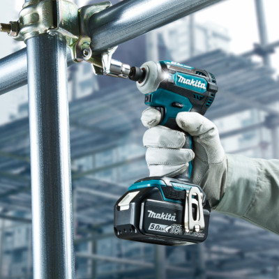MÁY KHOAN VẶN VÍT DÙNG PIN 18V MAKITA  DTD171RTJ (01 ĐẾ SẠC NHANH 02 PIN 5.0AH) - HÀNG CHÍNH HÃNG